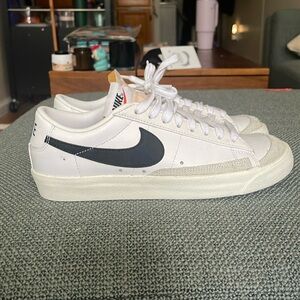 New Nike blazers women’s 8.5